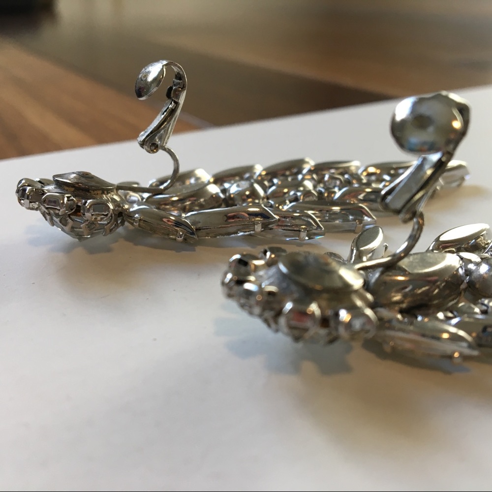 Vintage Crystal Rhinestone Clip Earrings - Picture 5 of 7
